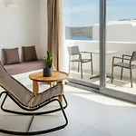 Bay Boutique 4* Ftelia (Mykonos)