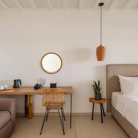 Bay Boutique 4* Ftelia (Mykonos)