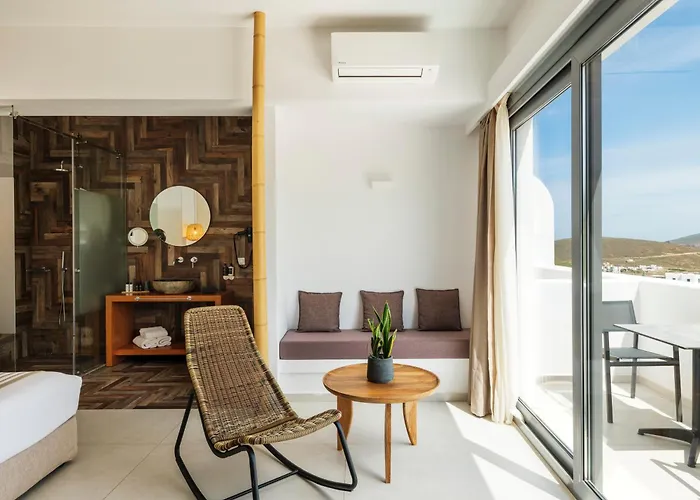 Bay Boutique Φτελιά